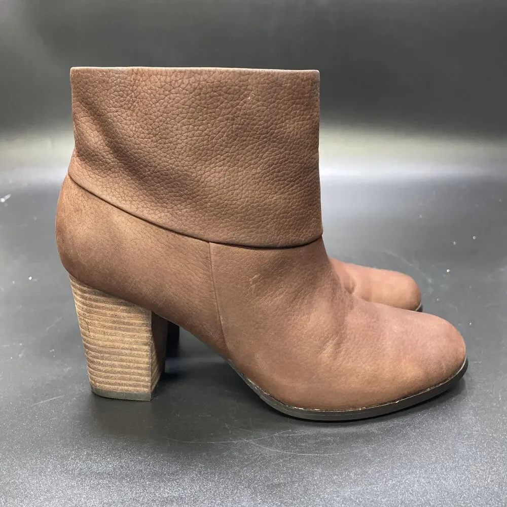 Cole Haan Womens 6.5 B Brown Pebbled Leather Ankle Boots Block Heel Zip (READ)